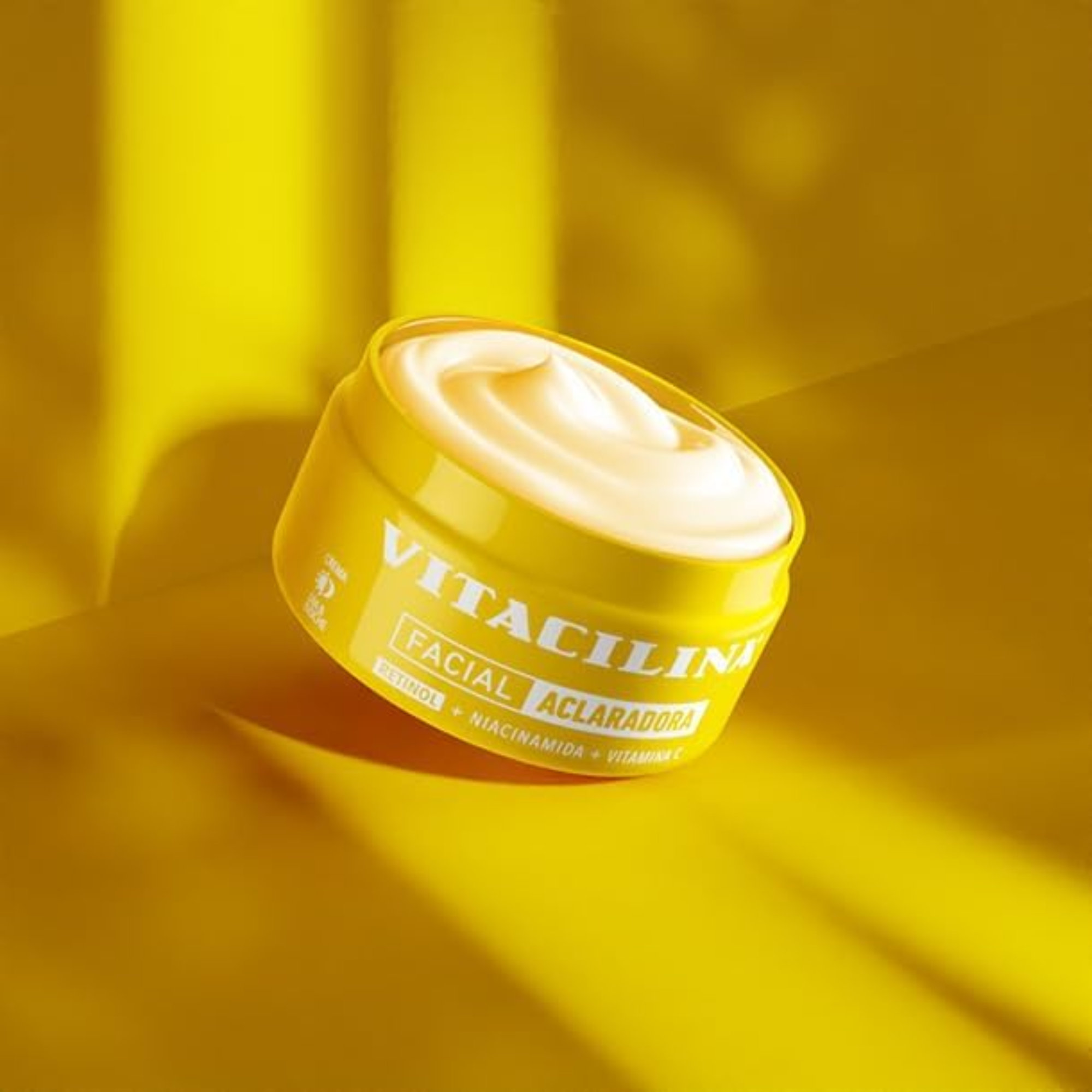 Vitacilina Facial Clarifying Cream Crema Facial Aclaradora with Retinol, Niacinamide & Vitamin C for Day & Night Use